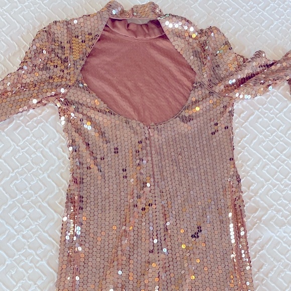 Vintage Oleg Cassini Open Back Rose Gold Sequin Evening Gown 90s Formal Size 8 - Picture 5 of 8